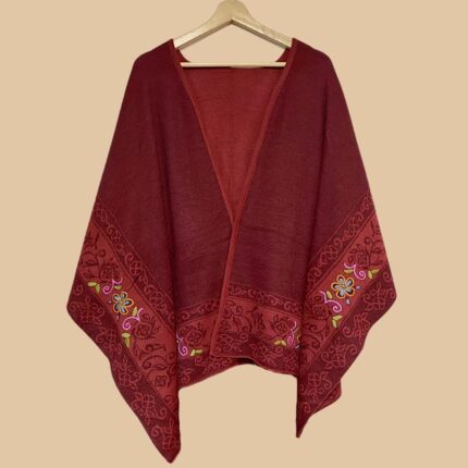RUANAS EN FIBRA DE ALPACA KJANTU COLLECTION